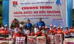 Tỉnh đoàn Nghệ An 'Nâng bước em đến trường' tại vùng biên giới