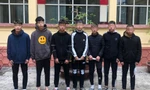 Tạm giữ nhóm học sinh dùng gậy sắt đánh người đi đường, đập phá xe máy