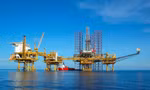 Hoạt động khai thác dầu khí của Petrovietnam. 