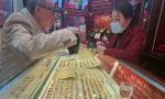Giá vàng giảm mạnh nhất trong gần 2 năm, hệ thống đăng kiểm nguy cơ ‘đổ vỡ’