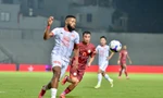 Bình Định (áo nâu) sẽ phải nỗ lực trong cuộc đua giành suất trụ hạng V-League (ảnh Anh Tú)