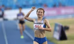 Nguyễn Thị Oanh bảo vệ thành công ngôi vô địch giải bán Marathon quốc tế 2024 tại Hà Nội.