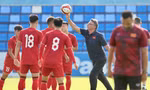 HLV Philippe Troussier và U22 Việt Nam dự báo sẽ gặp nhiều thử thách tại SEA Games 32 (ảnh Hữu Phạm)