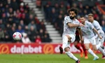 Salah lỡ cơ hội quý như vàng gỡ hoà cho Liverpool khi đá hỏng quả phạt 11m.