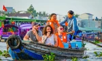 Tăng giá vé máy bay, giữ tư duy du lịch mùa vụ khác nào lấy đá ghè chân mình