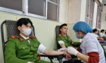 Cán bộ, sinh viên, chiến sĩ lực lượng vũ trang Thái Bình sôi nổi tham gia Chủ nhật Đỏ