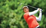 Thảo My (ảnh 1) và Khuê Minh (2) trên sân golf