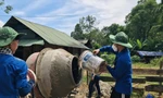 Về với bà con vùng biên 