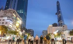 Du khách tham quan Citytour tại TPHCM