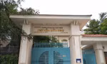 Nữ sinh lớp 10 nhảy lầu trong trường là học sinh giỏi, có dấu hiệu trầm cảm