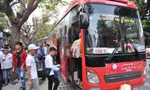 Hàng ngàn vé xe, máy bay miễn phí cho sinh viên, công nhân vùng lũ lụt về quê đón Tết 2021