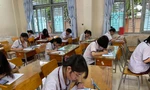 TPHCM cho phép học sinh lớp 9 và 12 quay trở lại trường học tập