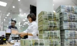 Bộ Tài chính cảnh báo nhà đầu tư cá nhân cần cẩn trọng khi mua trái phiếu doanh nghiệp. Ảnh minh hoạ.