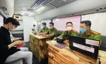 Kể từ ngày 29/3, Công an TPHCM tạm ngừng tiếp nhận hồ sơ cấp căn cước công dân (CCCD) có gắn chíp điện tử tại trụ sở để tăng cường nguồn lực cho Công an TP.Thủ Đức và các quận huyện. Ảnh Văn Minh