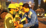 Tuổi trẻ TT-Huế tặng quà Tết, tri ân công nhân môi trường làm việc xuyên giao thừa