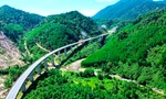 Khởi công mở rộng đồng bộ cao tốc 4 làn xe kết nối Huế - Đà Nẵng