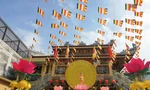 Xứ Huế rực rỡ muôn sắc cờ hoa mừng đại lễ Phật đản 2022