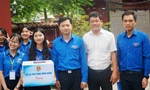 Bí thư Trung ương Đoàn thăm, động viên các tình nguyện viên Hoa phượng đỏ tại Huế