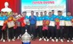 Tỉnh Đoàn TT-Huế tuyên dương đội bóng đá Đại học Huế