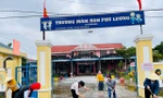 TT-Huế: Giáo viên tất bật dọn bùn, tổng vệ sinh trường lớp sau lũ đón học sinh trở lại