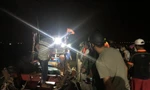 Cứu 9 ngư dân trên tàu cá bị chìm giữa biển