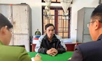 Vừa ra tù vì tội giết người, nghịch tử dùng dao cứa cổ cha