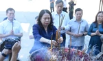 Phó Chủ tịch nước Võ Thị Ánh Xuân tri ân các anh hùng liệt sĩ tại Quảng Trị