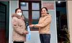 Nhặt được dây chuyền vàng cùng tiền mặt, người phụ nữ ở Quảng Trị tìm người đánh rơi