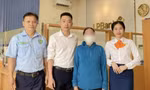 Cụ bà suýt mất 3 sổ tiết kiệm vì tin lời nhóm lừa đảo trên mạng