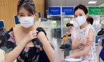Hoa hậu Lê Âu Ngân Anh, Midu, Quốc Cơ - Quốc Nghiệp chia sẻ gì sau khi tiêm vắc-xin?