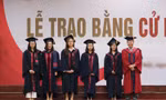 Lễ Tốt nghiệp, trao bằng Cử nhân bị dời tới lần thứ 3, sinh viên chịu ảnh hưởng thế nào?