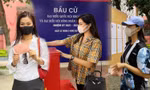 Hàng loạt sao Việt dậy từ sớm, háo hức với vai trò cử tri trong ngày bầu cử toàn quốc