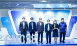 Lãnh đạo UBDT và Tập đoàn Công nghệ CMC chụp ảnh lưu niệm tại buổi làm việc.