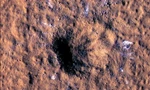 Thiên thạch lao vào Sao Hỏa để lại hố sâu cực lớn