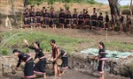 Lễ cúng Giọt nước của người Jrai ở Tây Nguyên. Ảnh: Hồng Điệp - TTXVN