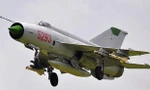 Tiêm kích MiG-21 mất lái, cắm đầu xuống đất trong cuộc diễu hành quân sự ở Libya