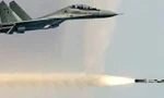 Ấn Độ phóng tên lửa hành trình BrahMos từ máy bay Su30-MKI 