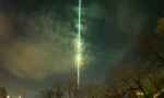 Phát hiện quả cầu lửa màu xanh kỳ lạ vài giờ trước khi lao xuống hồ Ontario trong đêm 