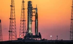 NASA đếm ngược cho buổi diễn tập tên lửa lên Mặt trăng 