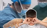Trung Quốc: Dụi mắt cho "đã", hơn 80 con ve "làm tổ" trong mắt cậu bé 13 tuổi