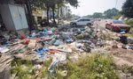 Rác thải bủa vây dự án đường hơn 250 tỷ đồng ở Hà Nội