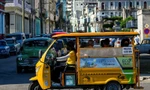 Xăng dầu khan hiếm, người dân Cuba chuyển sang dùng xe điện