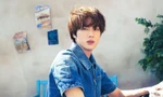 Bất ngờ tái ngộ một cựu thực tập sinh, Jin (BTS) có hành động "đốn tim" người hâm mộ