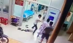 Chở bệnh nhân đến cấp cứu, người nhà đuổi đánh tới tấp nhân viên y tế