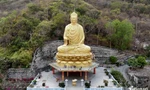 Ngắm tượng Phật dát vàng khổng lồ trong thiền viện nổi tiếng Vũng Tàu