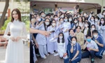 Hoa hậu Thuỳ Tiên diện áo trắng tinh khôi về thăm trường cấp 3