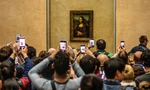 Khoảng 20.000 người đến thăm bảo tàng Louvre mỗi ngày để xem Mona Lisa
