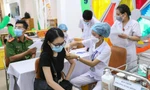 Tiêm vắc xin phòng COVID-19 cho người dân