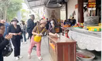 Nhiều trường hợp tiền công đức nhỏ lẻ khó thống kê ngay lập tức