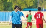 HLV Gong Oh-kyun thích U23 Việt Nam chơi bóng đá đẹp. Ảnh: Anh Ðoàn